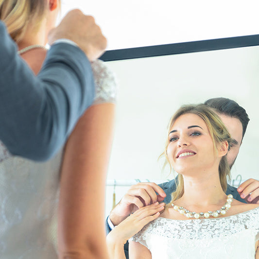 Clothes That You Should Never Wear to a Wedding