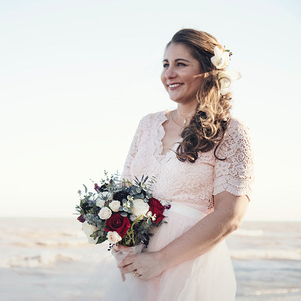 Unique wedding flower arrangements you might need on the big day