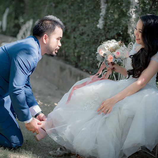 Flowers that go well with succulents