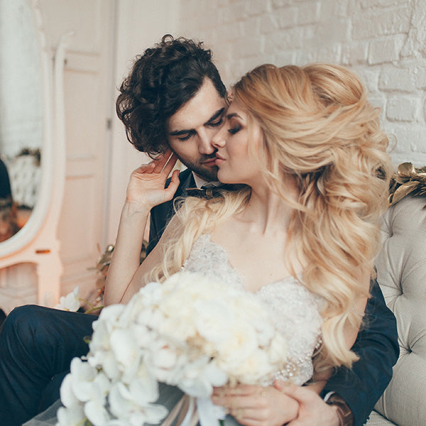 Switching to a Small Wedding? How to Uninvite People