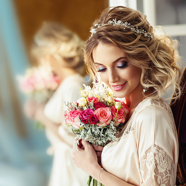 What to Choose: Real or Artificial Wedding Flowers?
