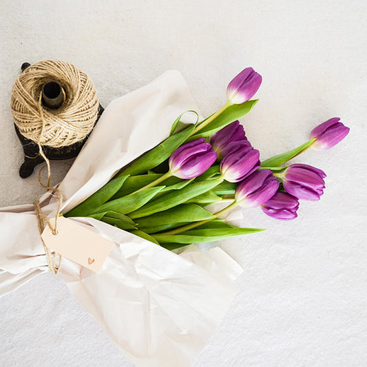 Change the ambiance with sola wood flowers