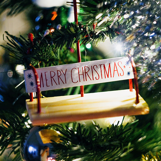 How to decorate your artificial Christmas tree