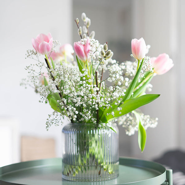 How to Use Gypsophila Flowers for a Wedding