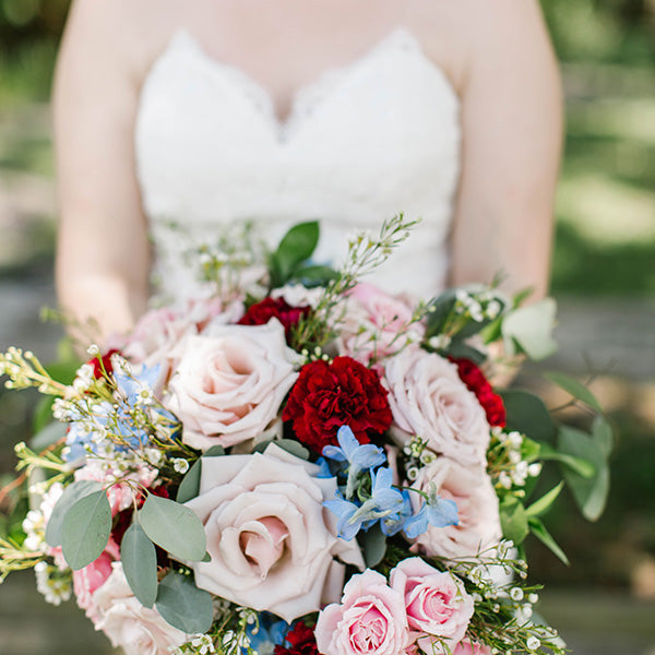 Ways to save money on your wedding flowers