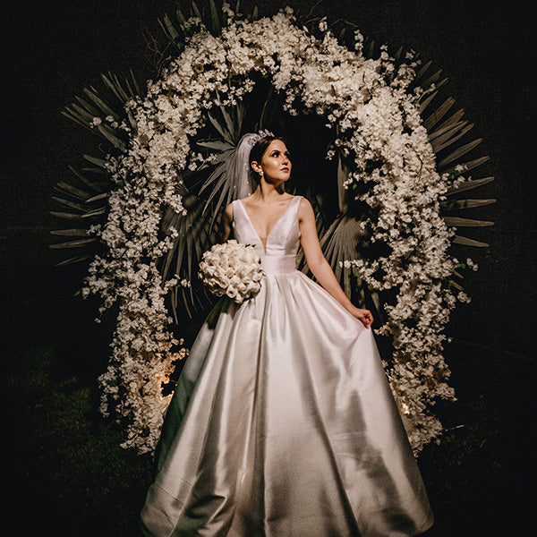 Wedding decor with fake flowers