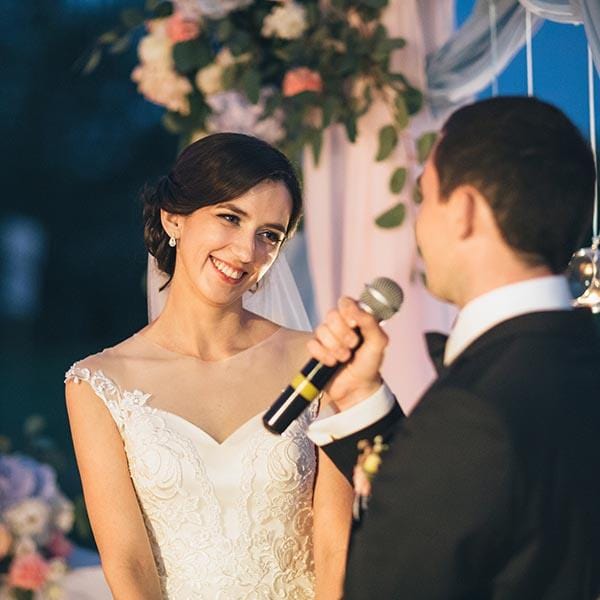 6 Tips - for Writing a Wedding Toast