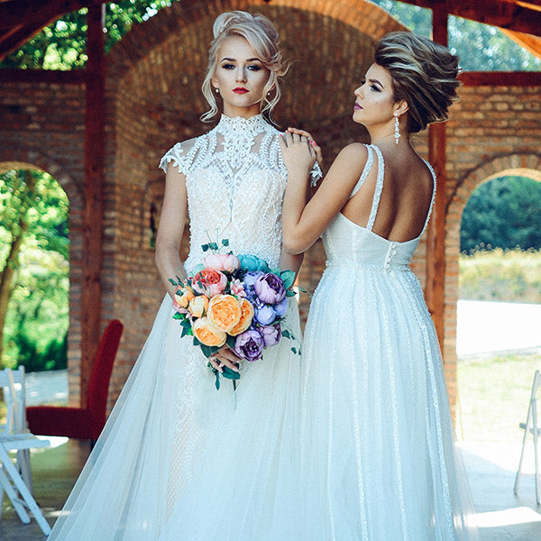 Who Should You Bring to Help You Choose the Wedding Dress?